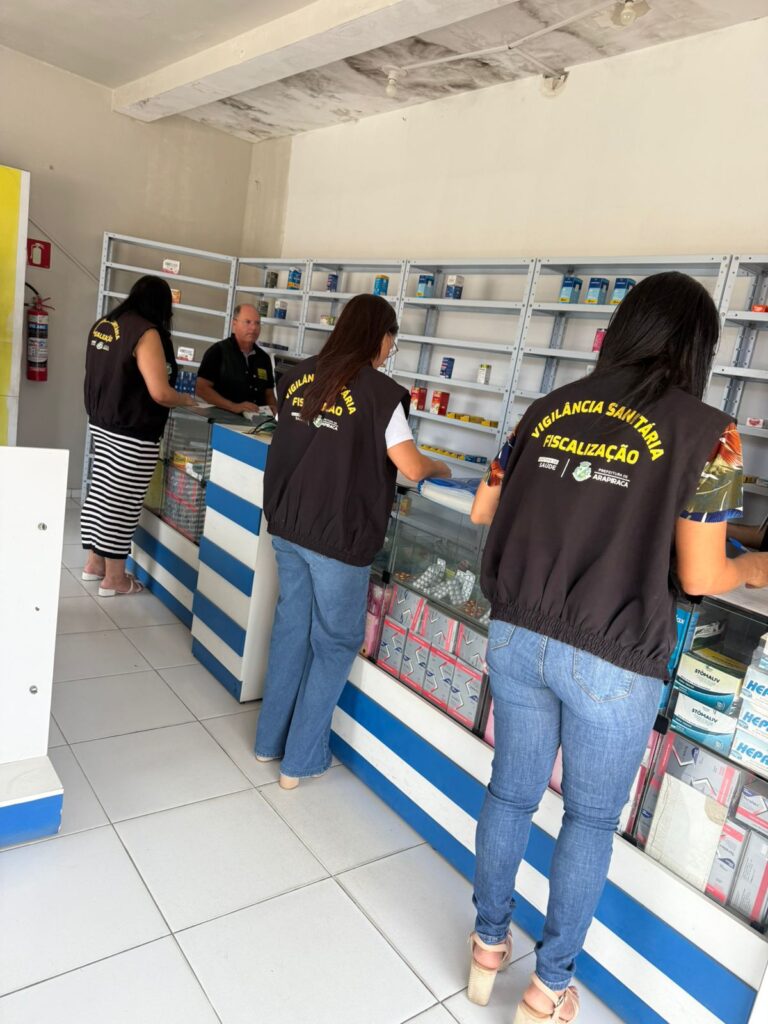 fiscais inspencionando